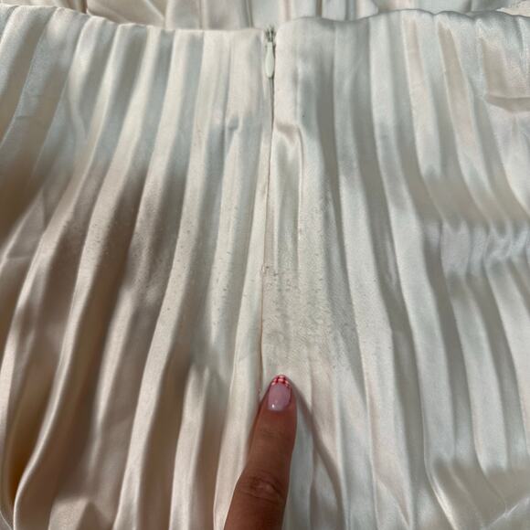 ZARA Women's Satin Effect Pleated Skirt Size XS In Oyster White - Picture 3 of 8